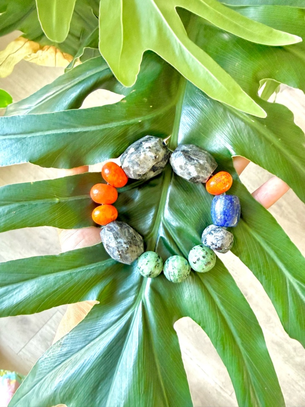 Handmade Bracelet – Labradorite, Howlite, Lapis Lazuli & Ruby in Fuchsite